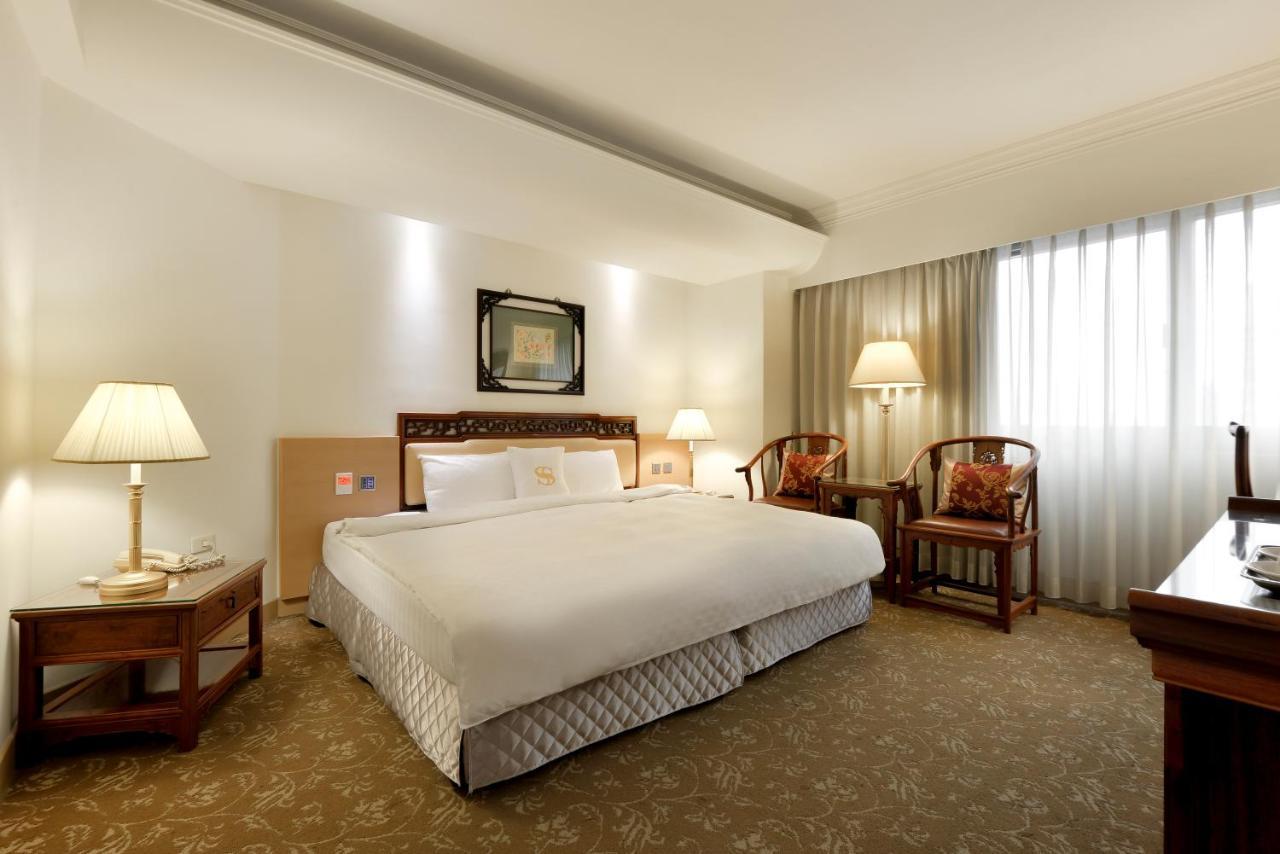 Hotel Sunshine Каосюн Екстериор снимка