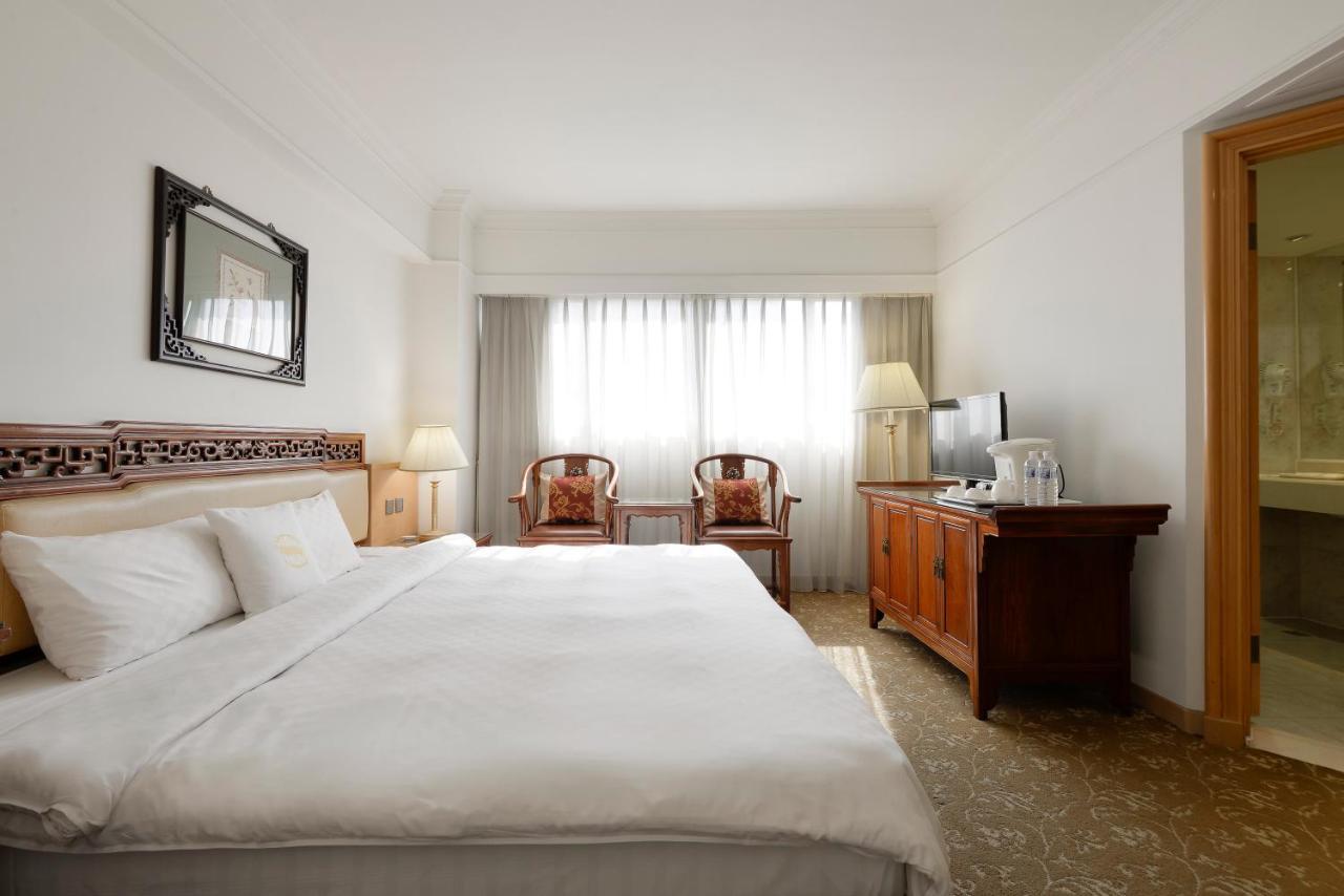 Hotel Sunshine Каосюн Екстериор снимка