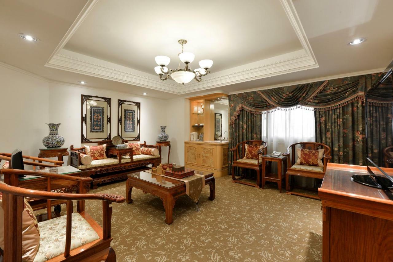 Hotel Sunshine Каосюн Екстериор снимка